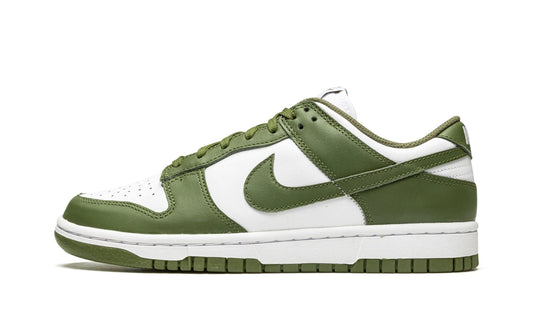 Nike Dunk Low "Medium Olive"